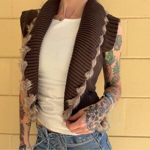 CACHE Y2K Fur Lined Cropped Sweater Vest Brown XS